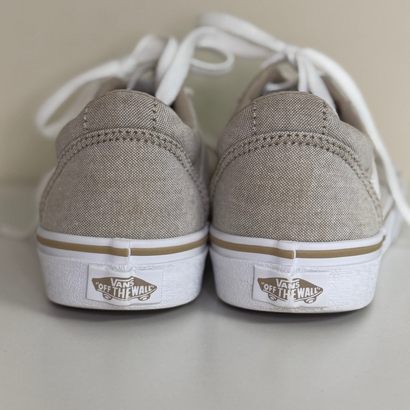 Vans: Women's Tan & White Classic Sneakers, Size 6.5 Women's - Picture 5 of 9